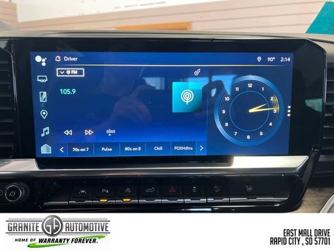 Used 2022 Chevrolet Silverado 1500 LTZ w/ LTZ Premium Package AWD/4WD image 19
