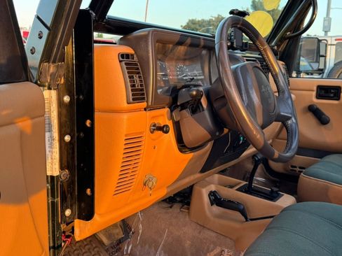 Used 1997 Jeep Wrangler Sahara AWD/4WD image 25