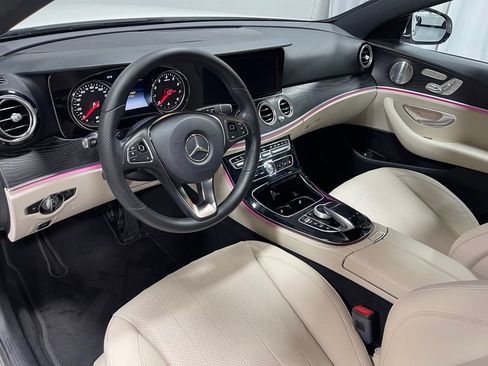 Certified 2017 Mercedes-Benz E 300 4MATIC image 21