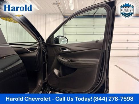 Used 2023 Buick Encore GX Select w/ Sport Touring Package FWD image 10