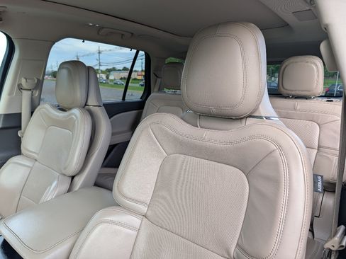 Used 2020 Lincoln Aviator Reserve w/ Equipment Group 202A AWD/4WD image 15