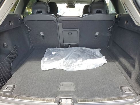 Certified 2023 Volvo XC60 B5 Ultimate w/ Protection Package image 8