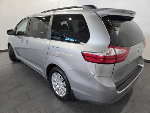 Used 2017 Toyota Sienna XLE w/ XLE Navigation Package image 3