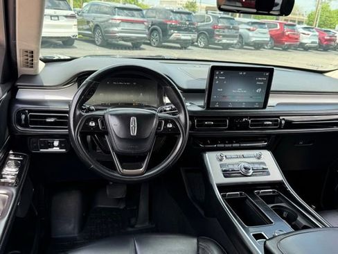 Used 2022 Lincoln Aviator AWD w/ Premium Package image 6