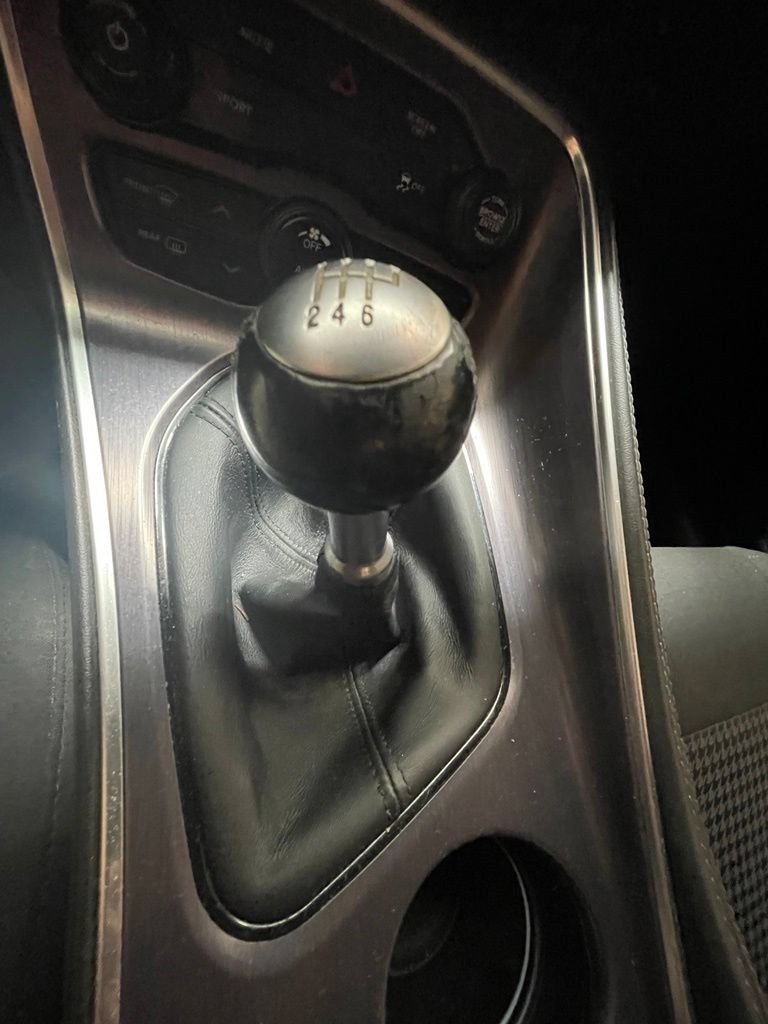 Used 2018 Dodge Challenger R/T RWD image 19