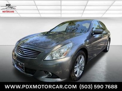 Used 2013 INFINITI G37 Journey w/ Premium Pkg