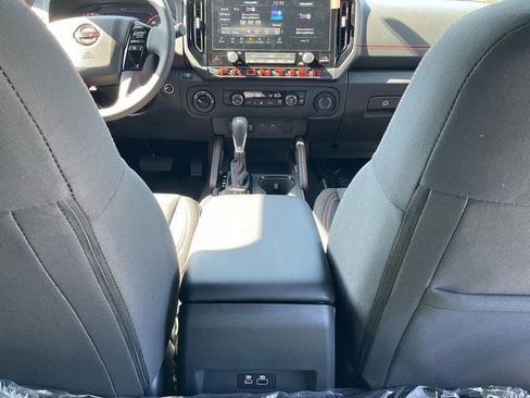 New 2025 Nissan Frontier PRO-4X w/ Black Accent Package image 29