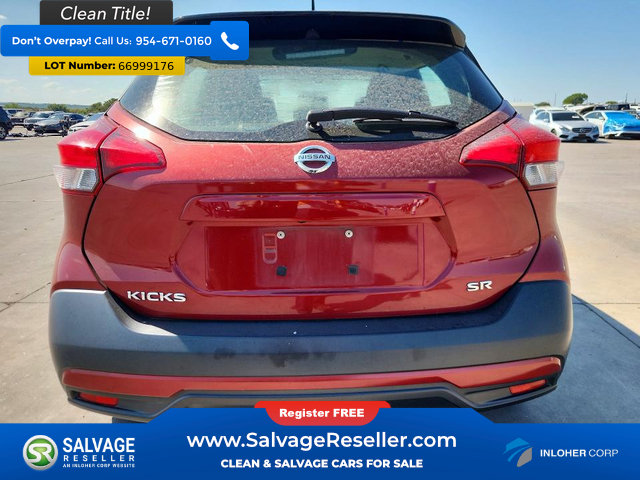 Used 2019 Nissan Kicks SR w/ SR Premium Package FWD image 8