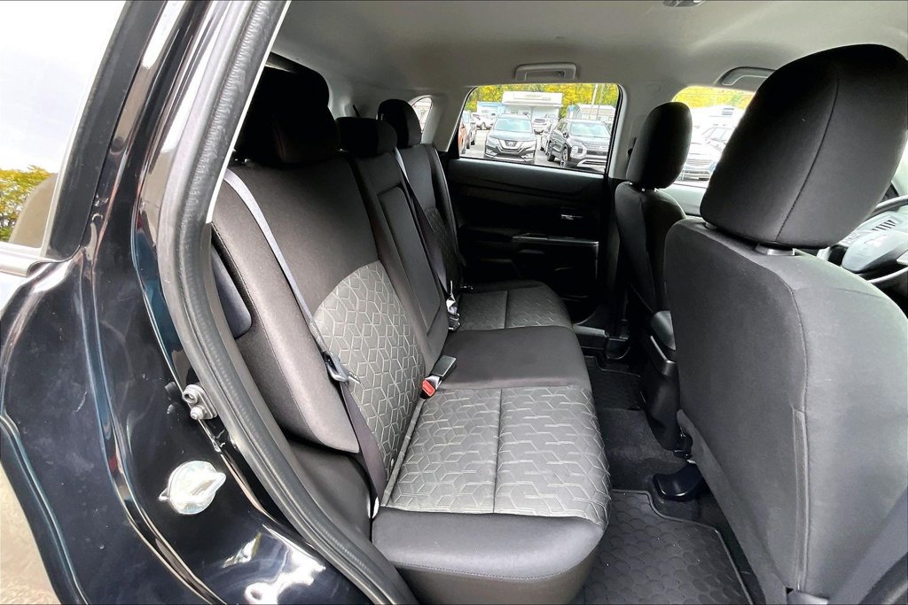 Used 2025 Mitsubishi Outlander Sport ES AWD/4WD image 26