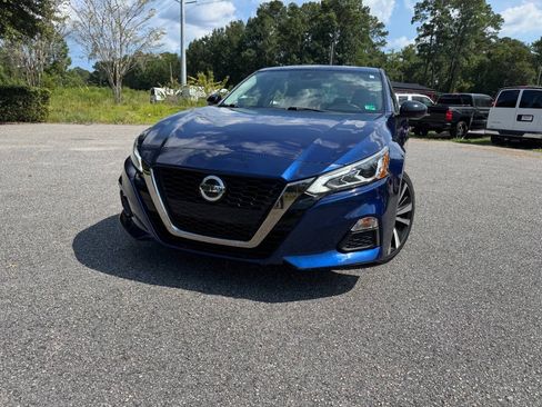 Used 2020 Nissan Altima 2.5 SR w/ Premium Package AWD/4WD image 28