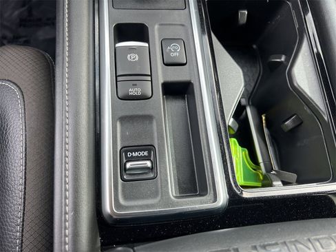 Certified 2023 Nissan Pathfinder SL w/ SL Premium Package image 18