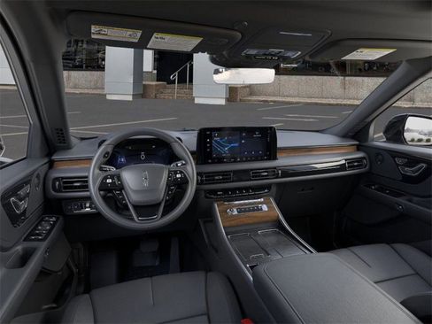 New 2025 Lincoln Aviator Reserve image 9
