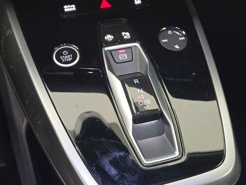 Used 2023 Audi Q4 e-tron Premium Plus image 29