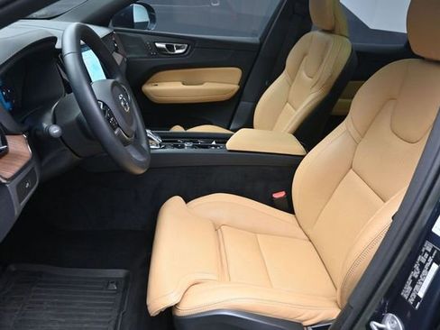 Used 2023 Volvo XC60 B5 Ultimate w/ Climate Package AWD/4WD image 18