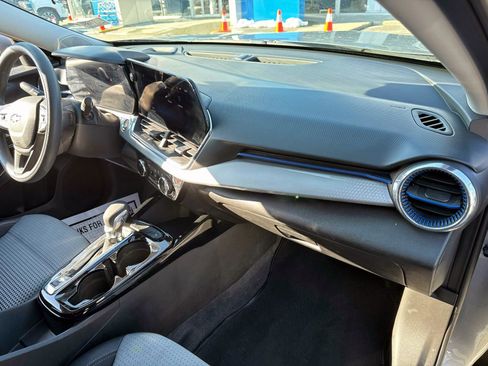 Certified 2025 Chevrolet Trax LT image 7