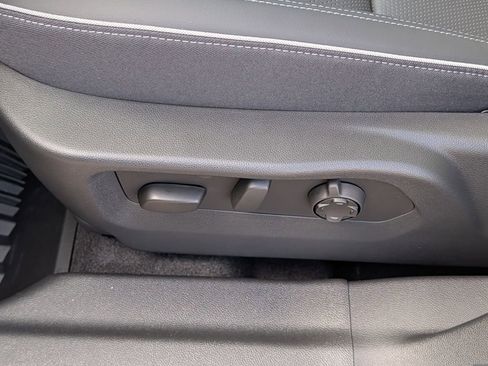 New 2026 Buick Envision Avenir image 9