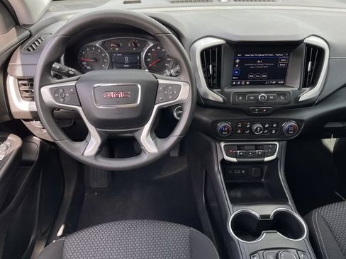 Used 2023 GMC Terrain SLE w/ Driver Convenience Package FWD image 10
