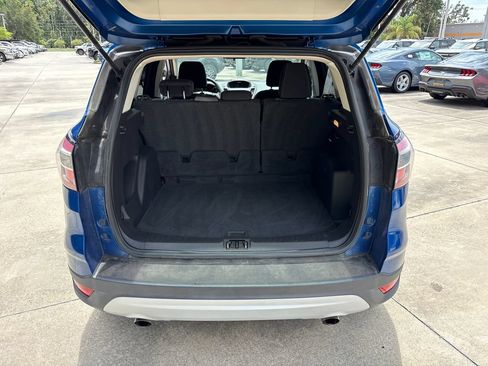 Used 2017 Ford Escape SE w/ SE Cold Weather Package FWD image 29