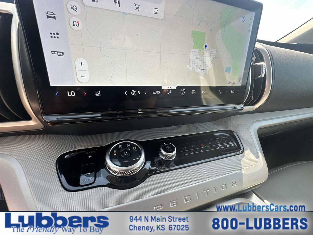 Used 2025 Ford Expedition Active AWD/4WD image 19