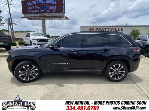 Used 2024 Jeep Grand Cherokee Overland w/ Adv Protech Group III AWD/4WD image 39