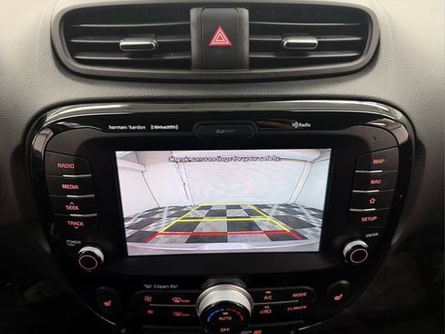 Used 2018 Kia Soul ! w/ Tech Package FWD image 29