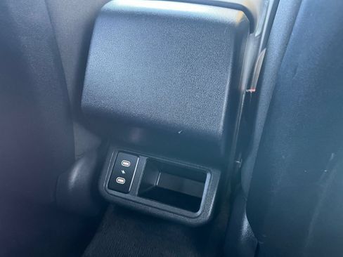 Used 2025 Kia K4 FWD image 25