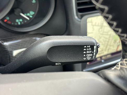 Used 2016 Porsche 911 R image 24