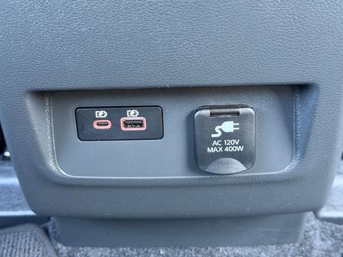 Used 2025 Nissan Frontier SV w/ SV Convenience Package RWD image 30
