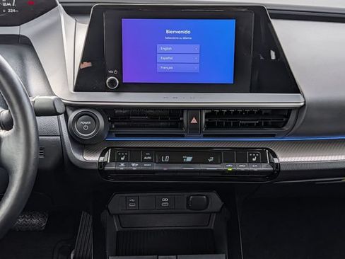 Used 2024 Toyota Prius XLE FWD image 15