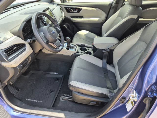 Used 2025 Subaru Forester Limited AWD/4WD image 22