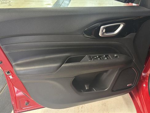 Used 2023 Jeep Compass High Altitude image 12