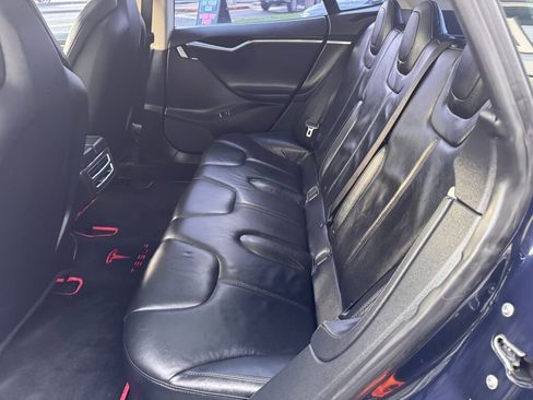 Used 2013 Tesla Model S image 12