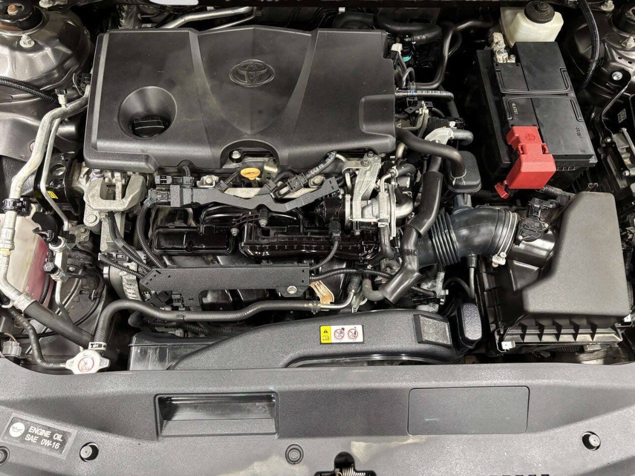 Used 2019 Toyota Camry LE w/ Convenience Package FWD image 12