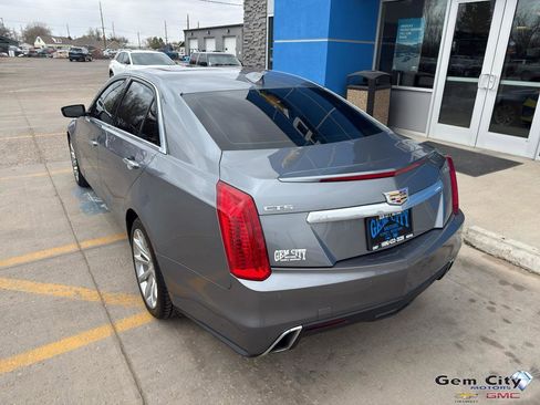 Used 2018 Cadillac CTS Luxury RWD image 7