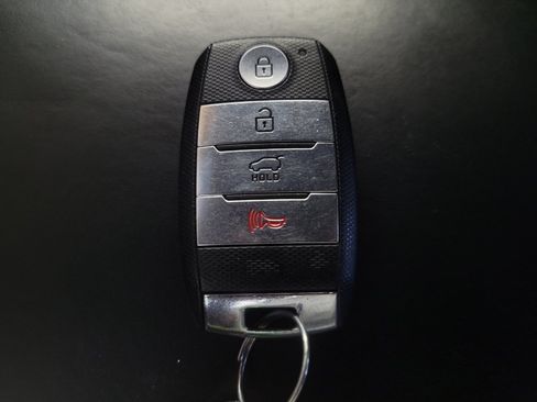 Used 2017 Kia Sorento SX FWD image 32