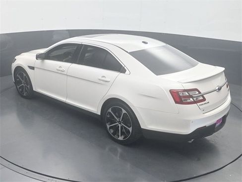 Used 2016 Ford Taurus SHO w/ Equipment Group 401A image 22