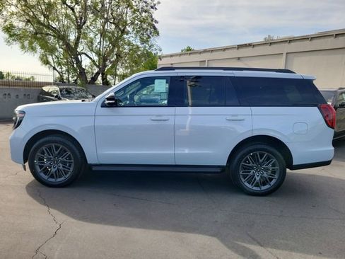 New 2026 Ford Expedition Platinum image 26