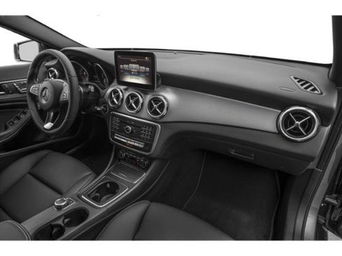 Used 2019 Mercedes-Benz GLA 250 4MATIC image 16