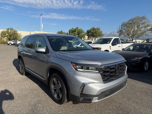 Used 2024 Honda Pilot EX-L image 2