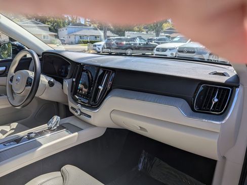 Used 2024 Volvo XC60 T8 Ultimate w/ Climate Package AWD/4WD image 22