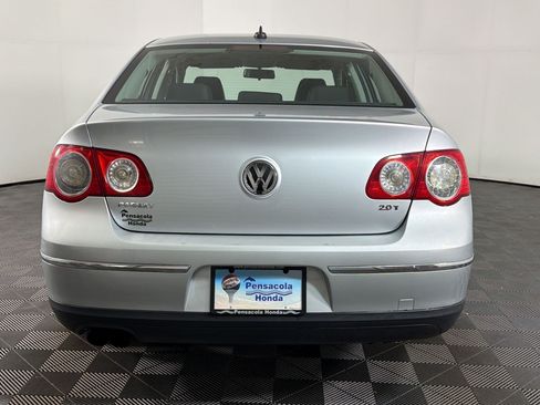 Used 2009 Volkswagen Passat Komfort FWD image 8
