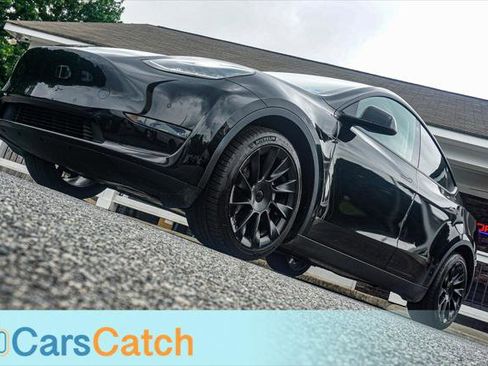 Used 2021 Tesla Model Y Long Range AWD/4WD image 4