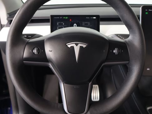 Used 2023 Tesla Model Y Performance AWD/4WD image 3