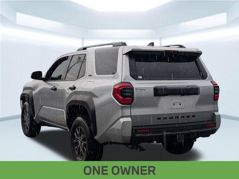 Used 2026 Toyota 4Runner SR5 AWD/4WD image 4