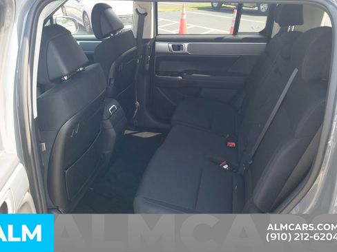 Used 2026 Hyundai Santa Fe SE FWD image 19