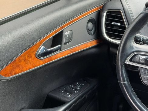 Used 2019 Lincoln Nautilus Reserve AWD/4WD image 13
