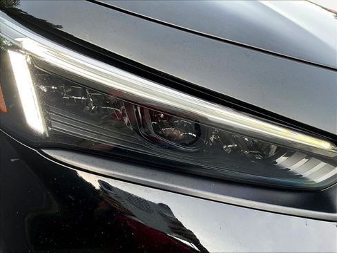 Used 2025 Honda Civic Sport image 31