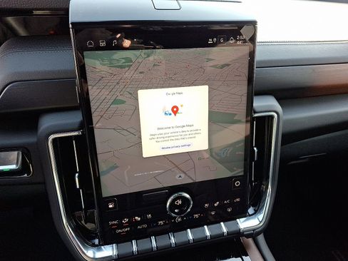 New 2026 GMC Yukon XL Denali image 9