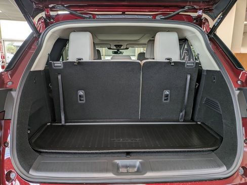 New 2026 INFINITI QX60 Luxe w/ Cargo Package image 13