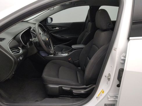 Used 2024 Chevrolet Malibu LS image 17